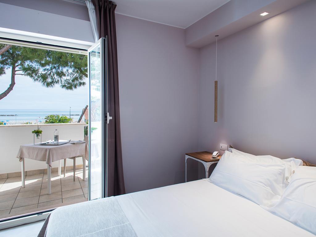 Mane Boutique Hotel ロゼート・デッリ・アブルッツィ エクステリア 写真
